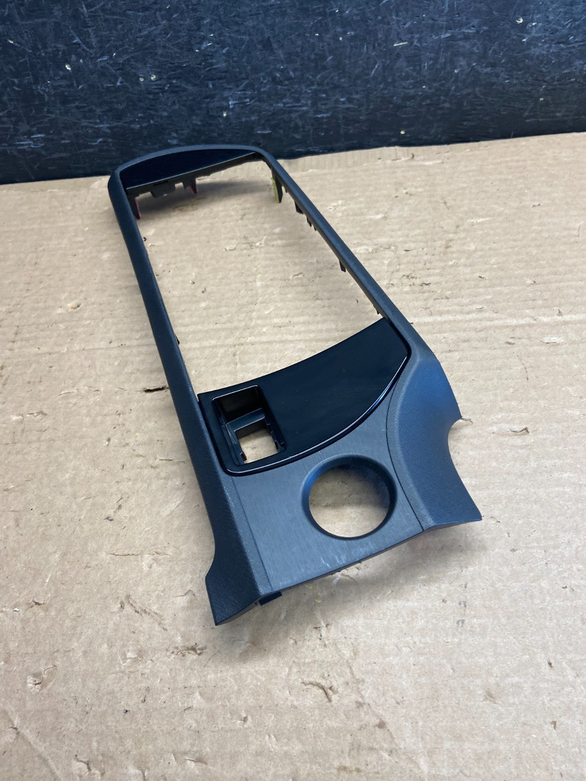 2015 to 2017 Toyota Prius C Radio CD Player Screen Bezel Trim af2621 DG2