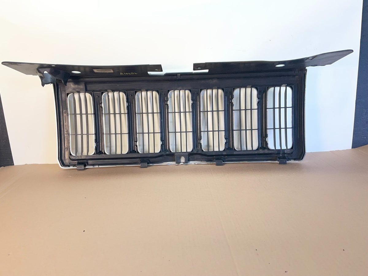 2006 to 2010 Jeep Commander Front Upper Grill Grille AI0656 DG3