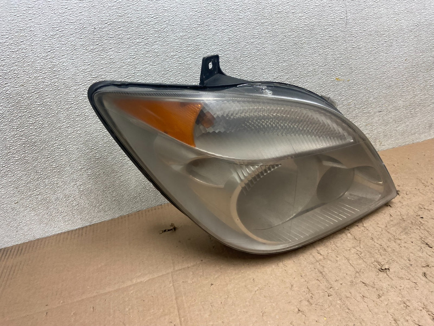 2007 to 2013 Mercedes Sprinter Headlight Right Passenger Halogen Oem Y4895 DW2