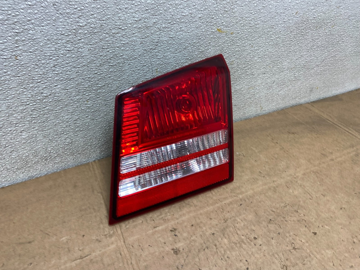 2009 2010 2011 Dodge Journey Right Passenger Rh Tail Light Inner Y5902 DG2