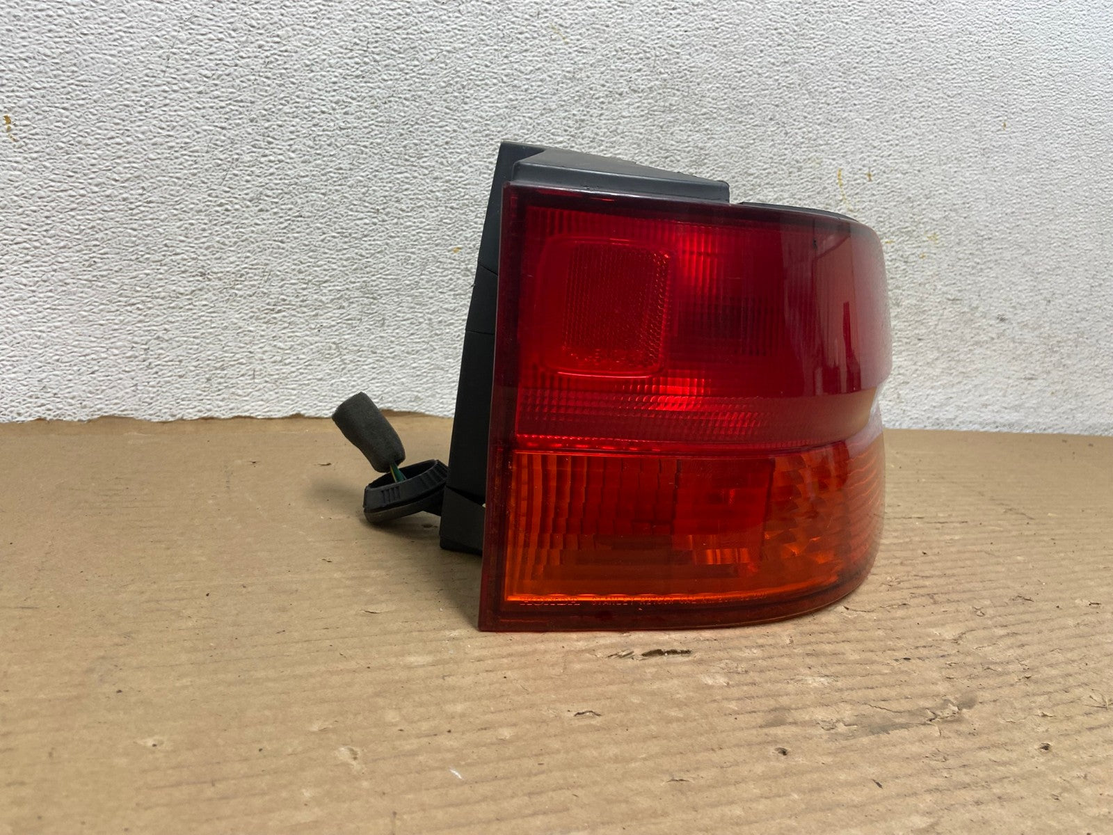 1999 2000 2001 Honda Odyssey Right Passenger Side Tail Light AH0622 LK1