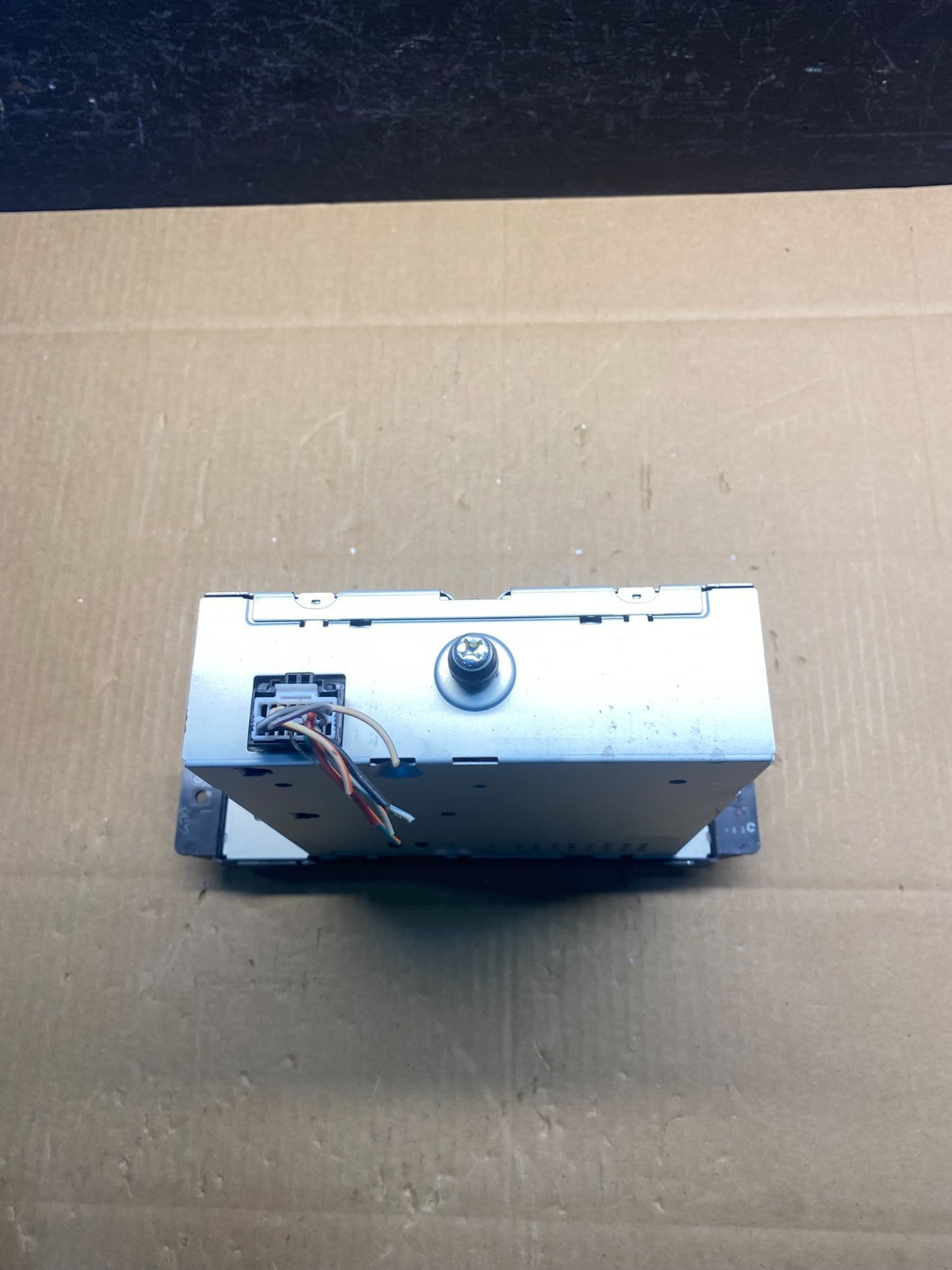 2008 to 2012 Chrysler Town Country DVD Player Receiver AD1565 DW5