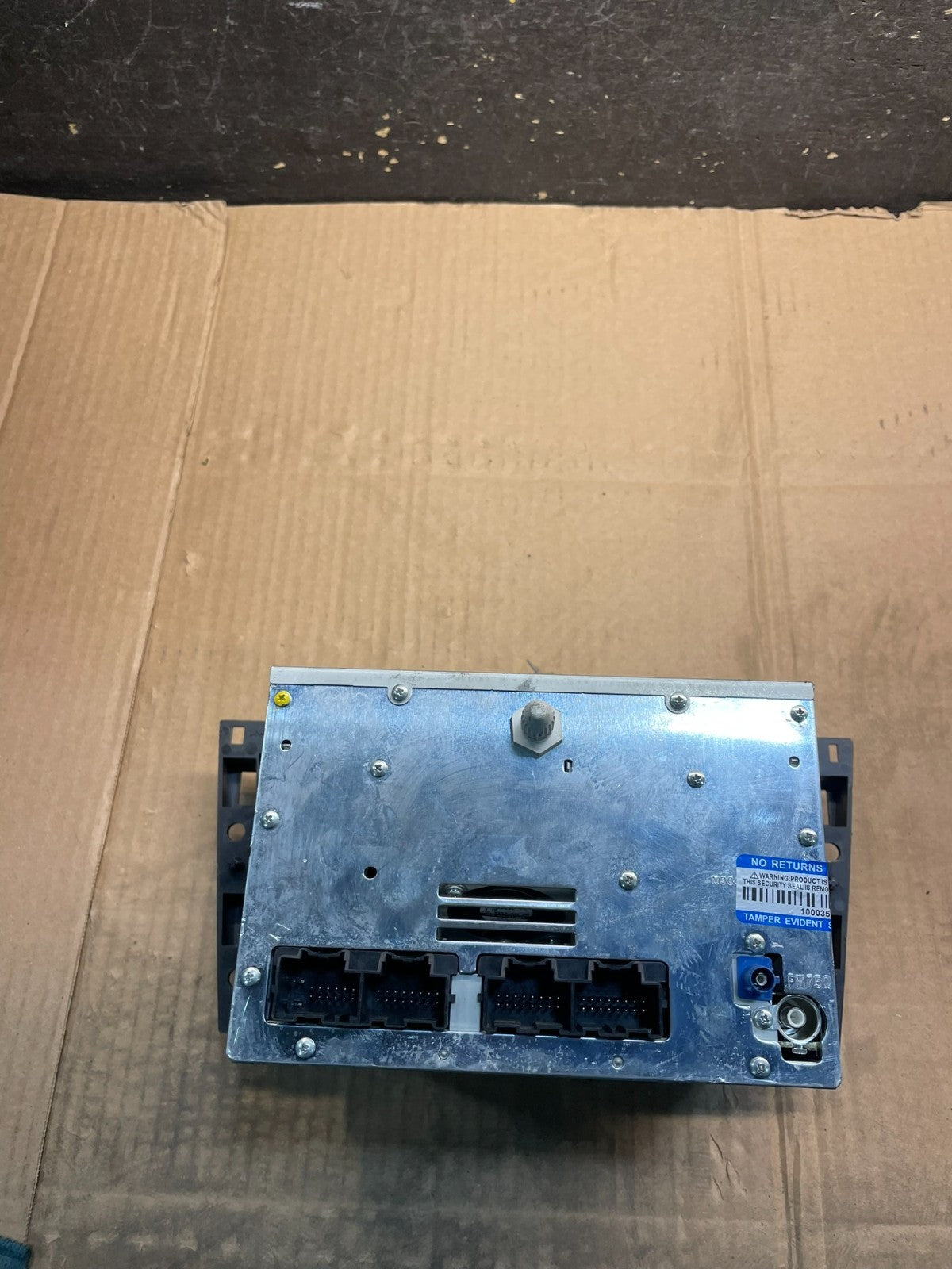 2009 2010 2011 Cadillac DTS Navigation Radio Assembly 25993432 x4303 DG3
