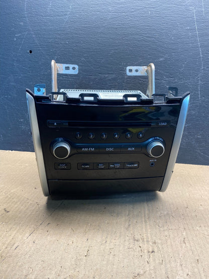 2013 to 2016 Nissan Pathfinder Radio Temperature Climate Control AE7818 DW0