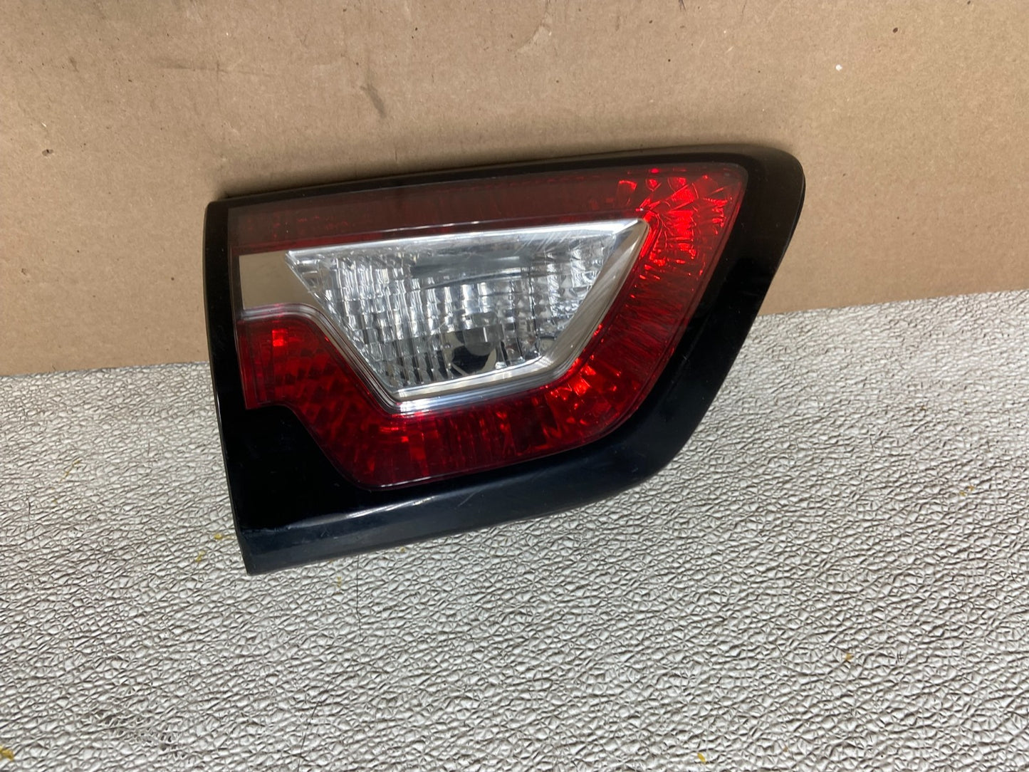 2013 to 2017 Chevrolet Traverse Left Driver LH Inner Tail Light Oem AB5022 LK0