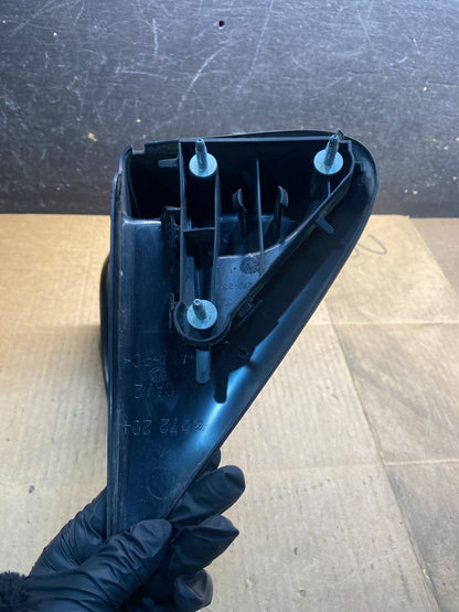 1999 - 2006 Chevrolet Silverado Suburban Right Door Mirror OEM Y3839 MS5