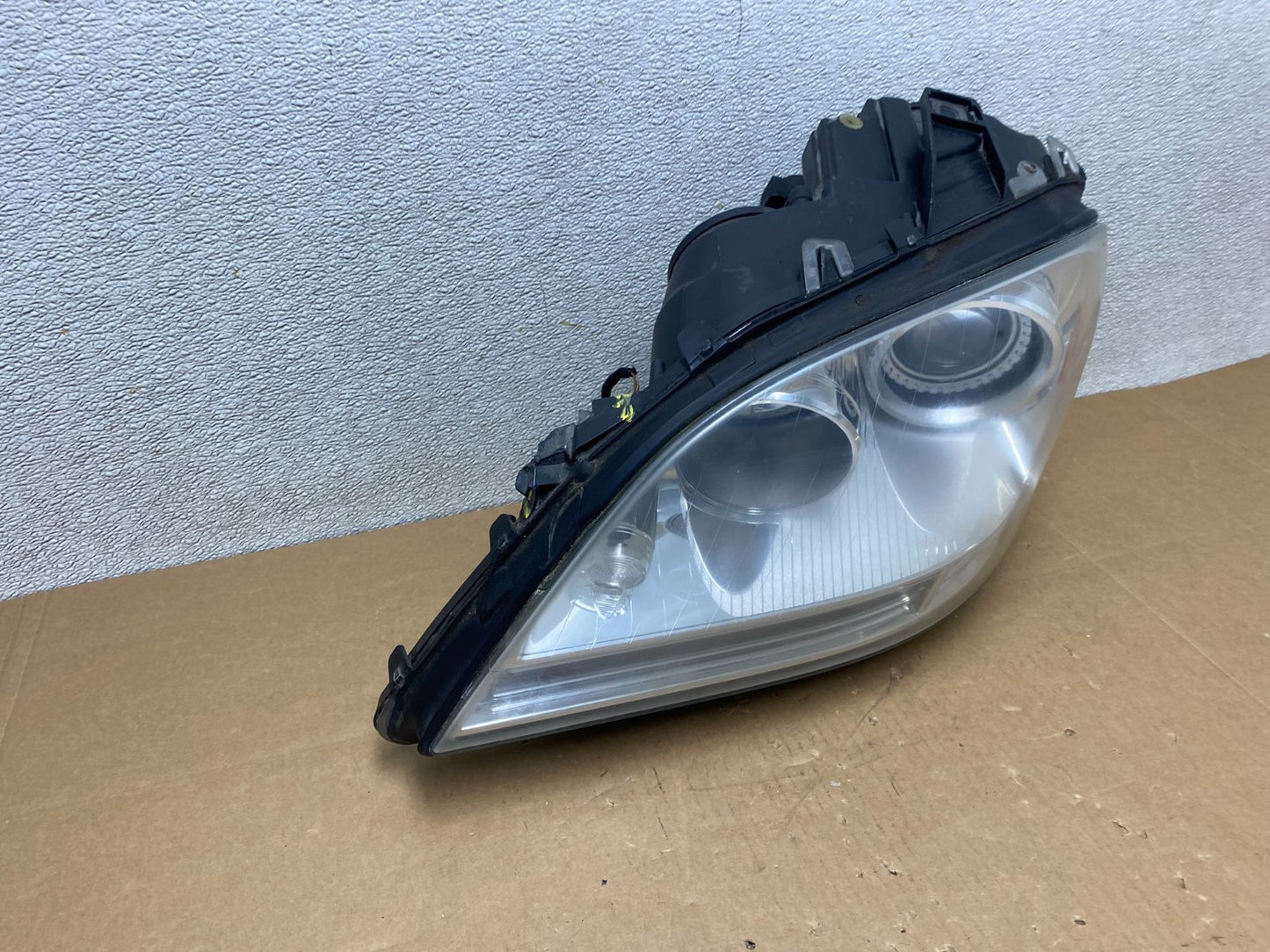 XENON 2006-2009 Mercedes-Benz ML-Class Headlight Left Driver LH OEM V4830 DW2