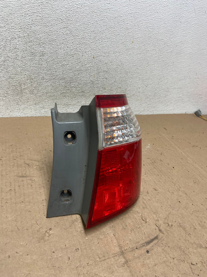 2005 2006 2007 Honda Odyssey Right Passenger RH Side Tail Light AG4939 LK2
