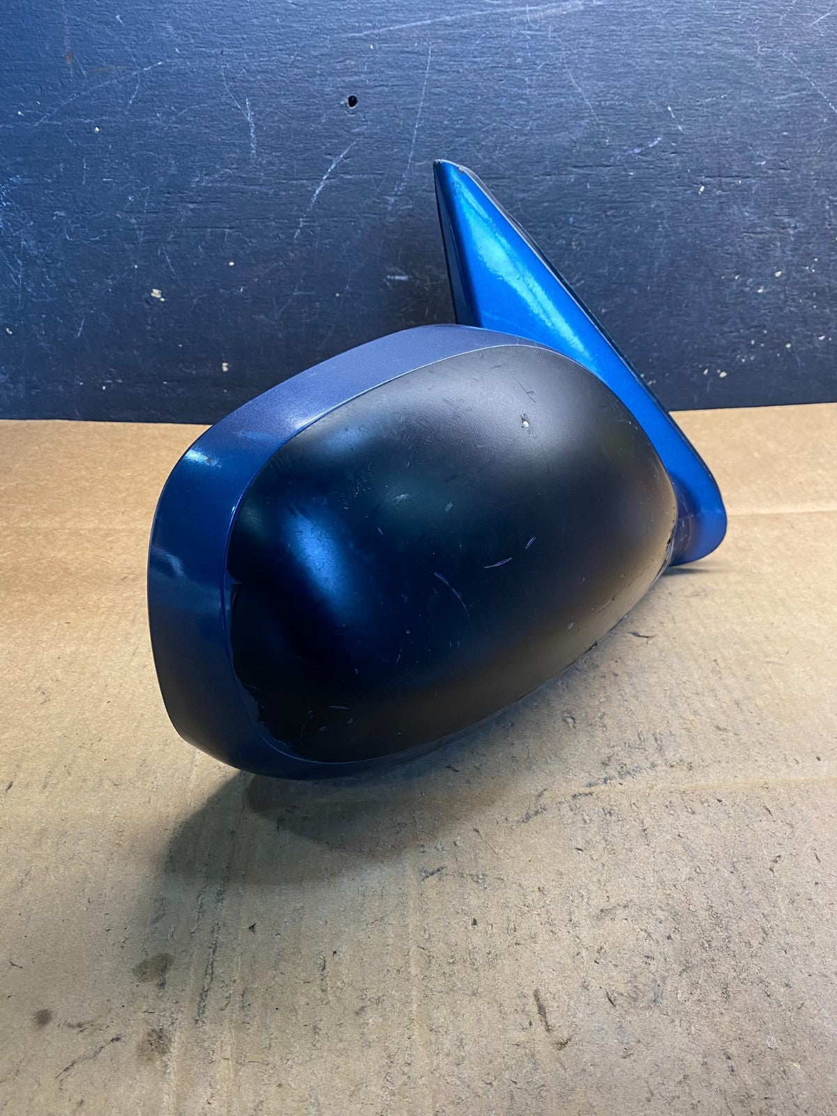 2001 to 2006 Toyota Sequoia Right Passenger View Door Mirror OEM AB3899 MS1