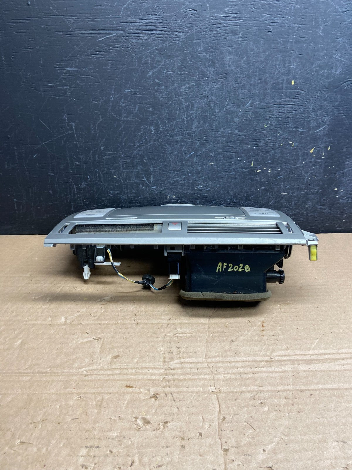 2005-2010 Toyota Avalon Climate Control A/C Heater Air Vent Panel Trim AF2028 DW3