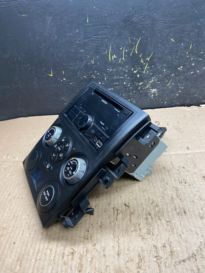 2006 2009 Suzuki Grand Vitara Climate Control Radio MP3 AM/FM CD Player y8041 DG2