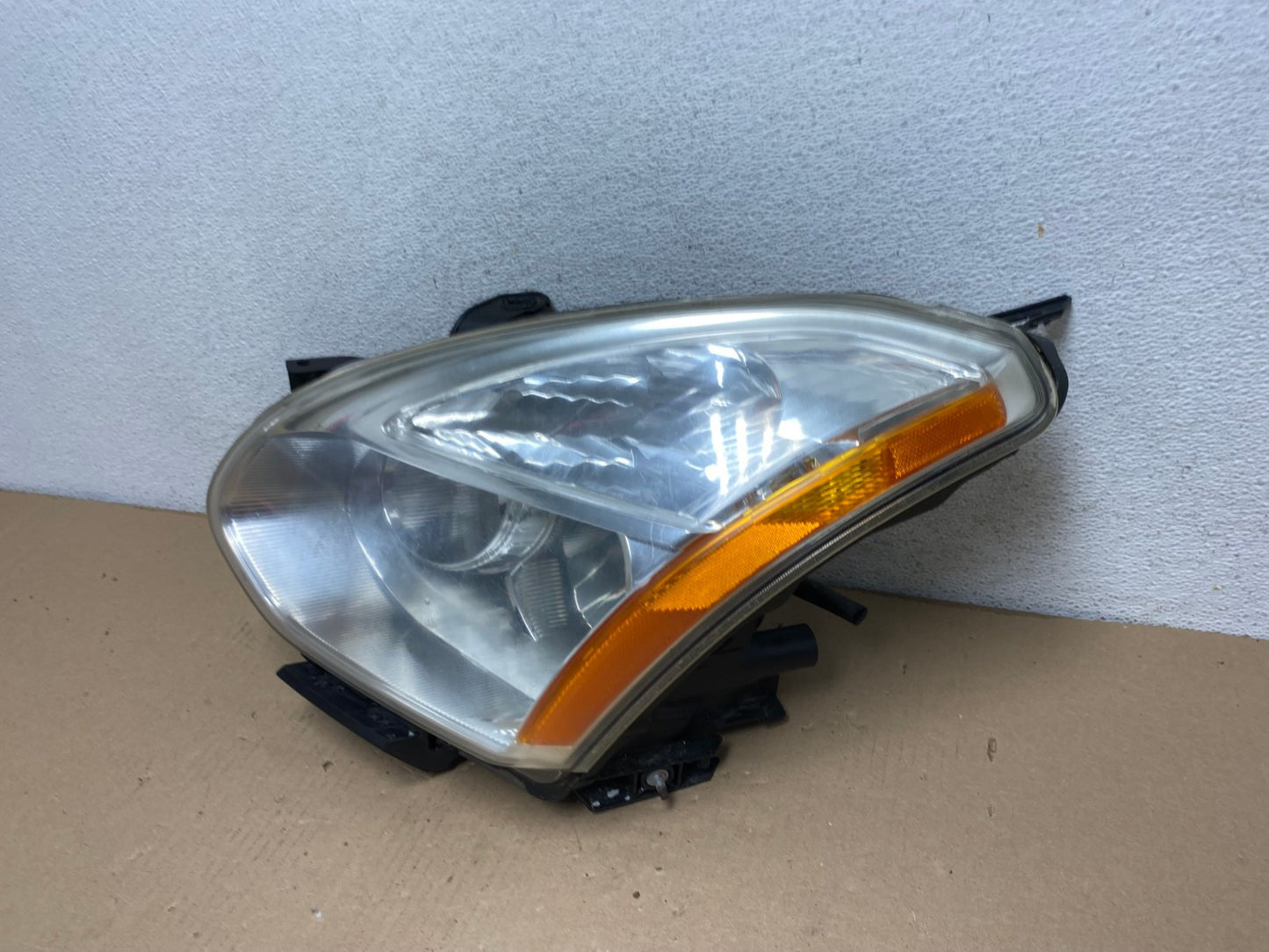 2008 to 2013 Nissan Rogue Left Driver LH Halogen Headlight AF3046 LK1