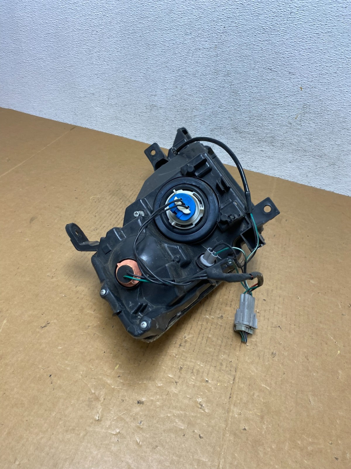 2003 to 2007 Nissan Murano Headlight Halogen Left Driver LH AE0515 DW8