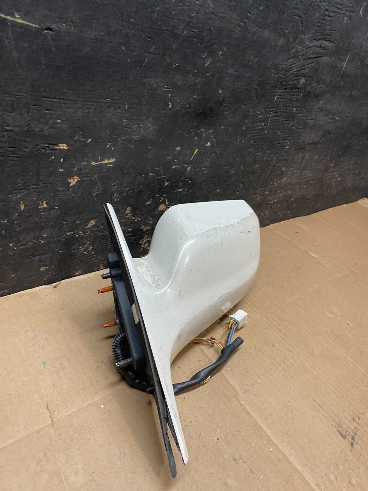 2000 to 2004 Toyota Avalon Left Driver LH Side Side View Door Mirror U6195 DG2