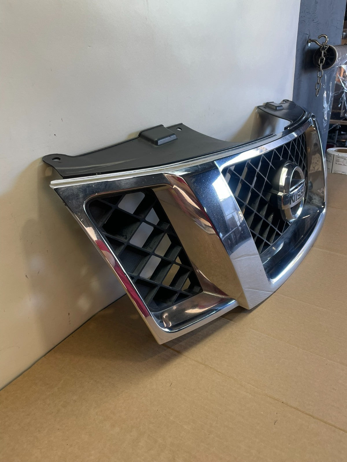 2008 to 2012 Nissan Pathfinder Front Upper Chrome Grill Grille AG9840 DG2