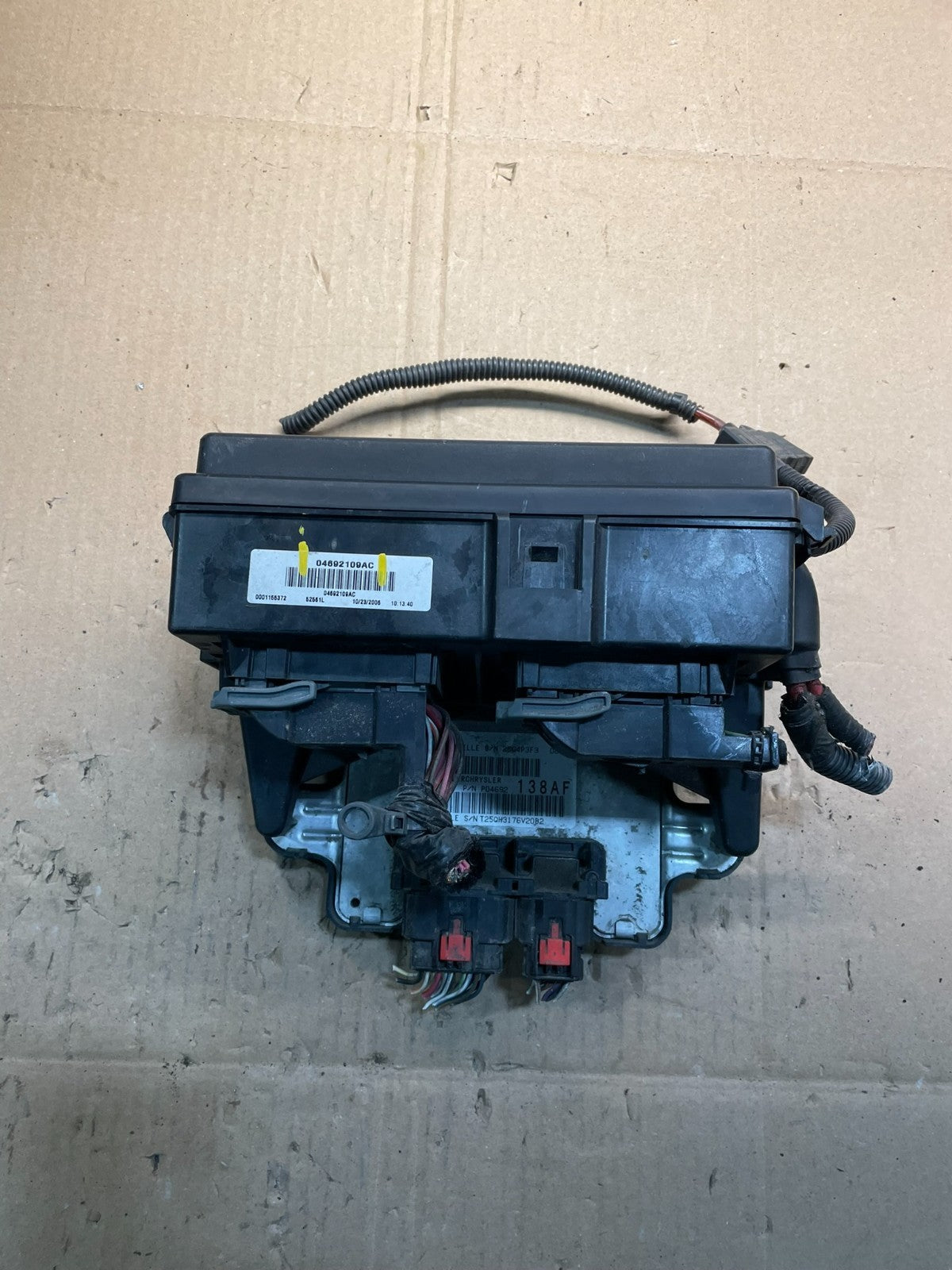 2007 Jeep Grand Cherokee Fuse Box Relay Panel Body Control Module BCM V1808 DG2