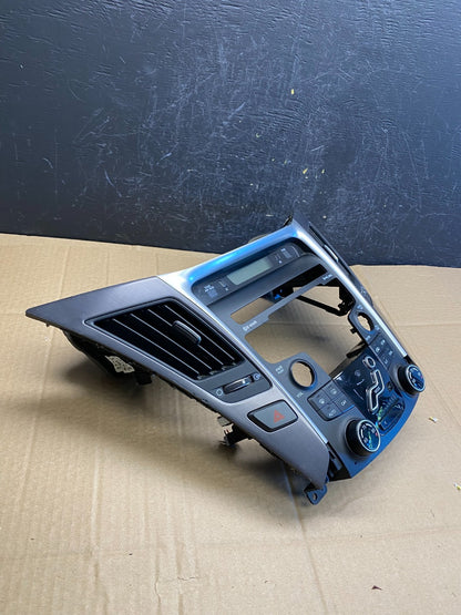 2011 - 2014 Hyundai Sonata Center Radio Climate Control Air Vent Bezel AC9266 DG1