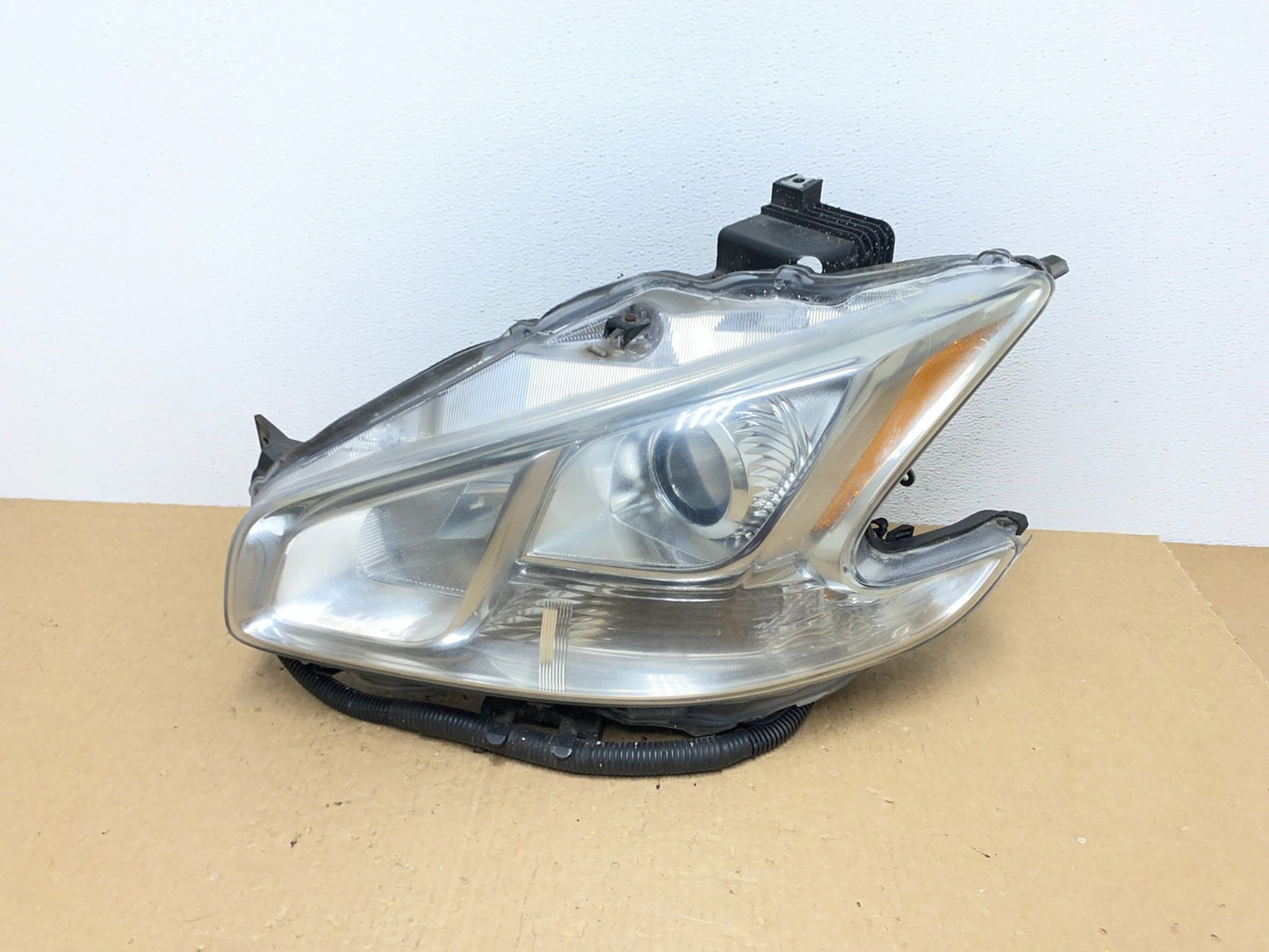 2009-2014 Nissan Maxima Headlight Left Driver Side Xenon HID OEM AC1031 DW0