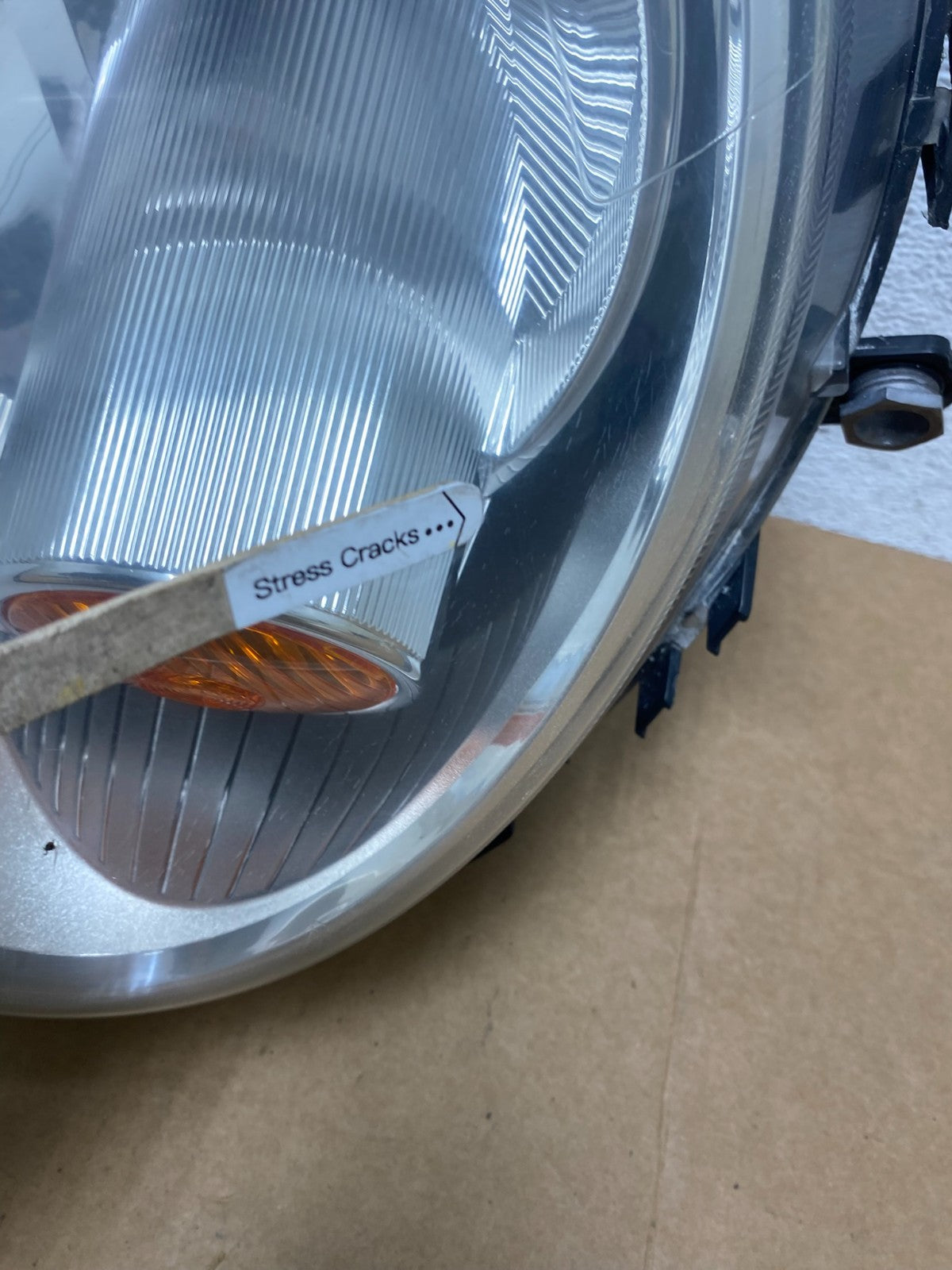 2007 to 2013 Mini Cooper Left Driver Lh Side Headlight Halogen AE2909 DW4