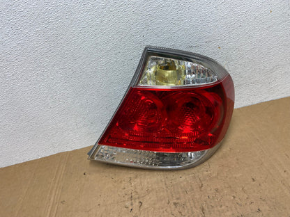 2005 to 2006 Toyota Camry Tail Light Right Passenger Side AD3728 LK0