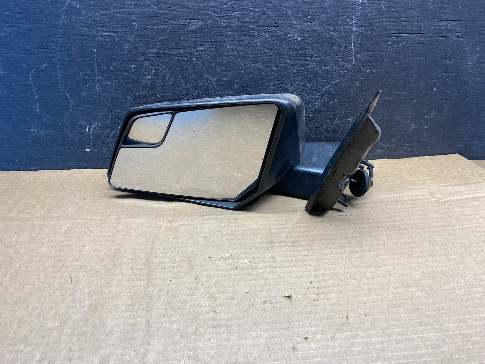 2009 to 2015 GMC Acadia Left Driver LH View Door Mirror AD9717 DW2