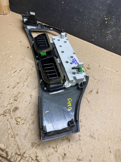 2005 to 2010 Honda Odyssey Radio Climate Control Dash Trim Bezel u5145 DG3