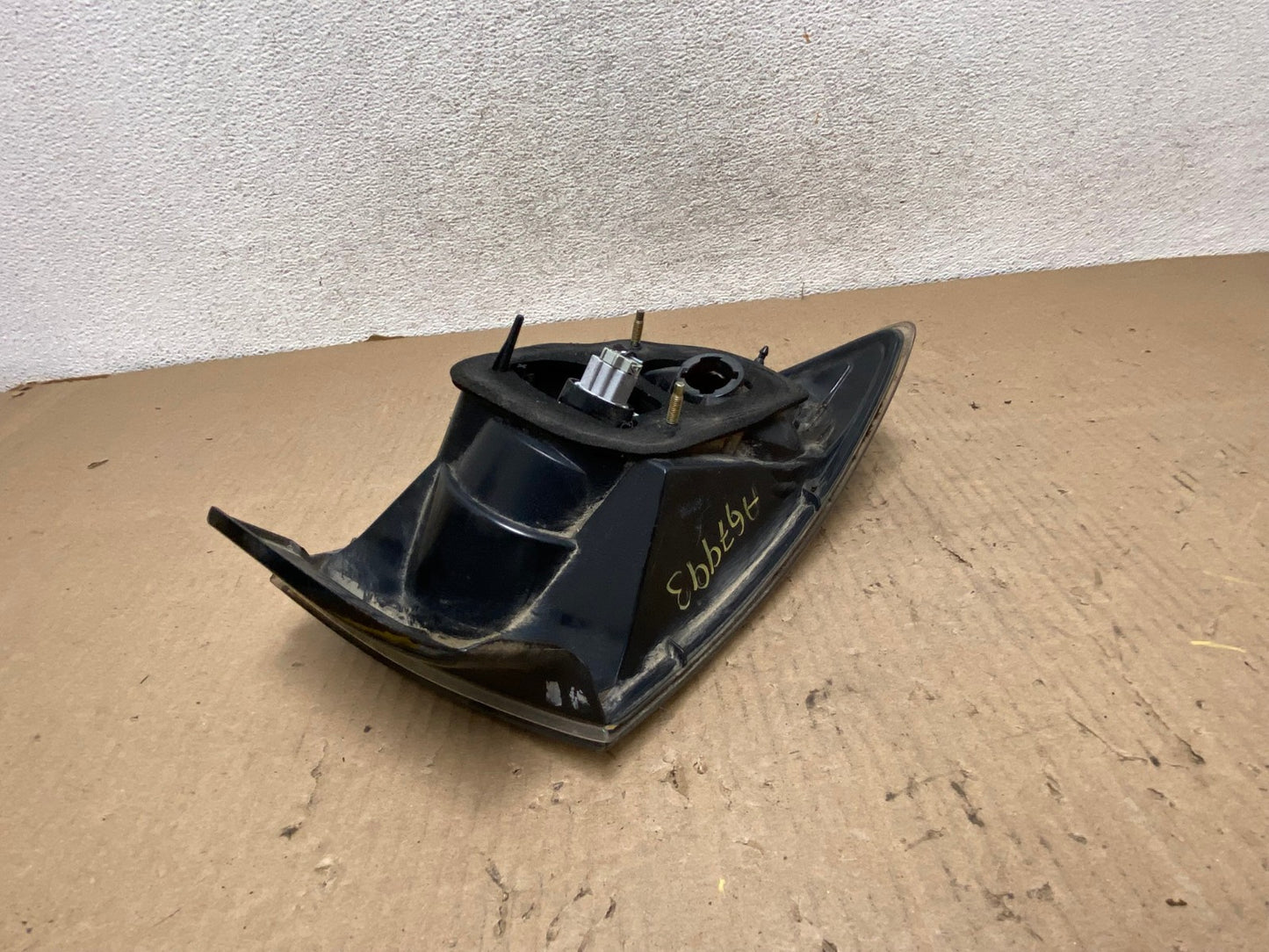 2004 2005 Mazda 3 Right Passenger RH Side Tail Light AG7993 LK6