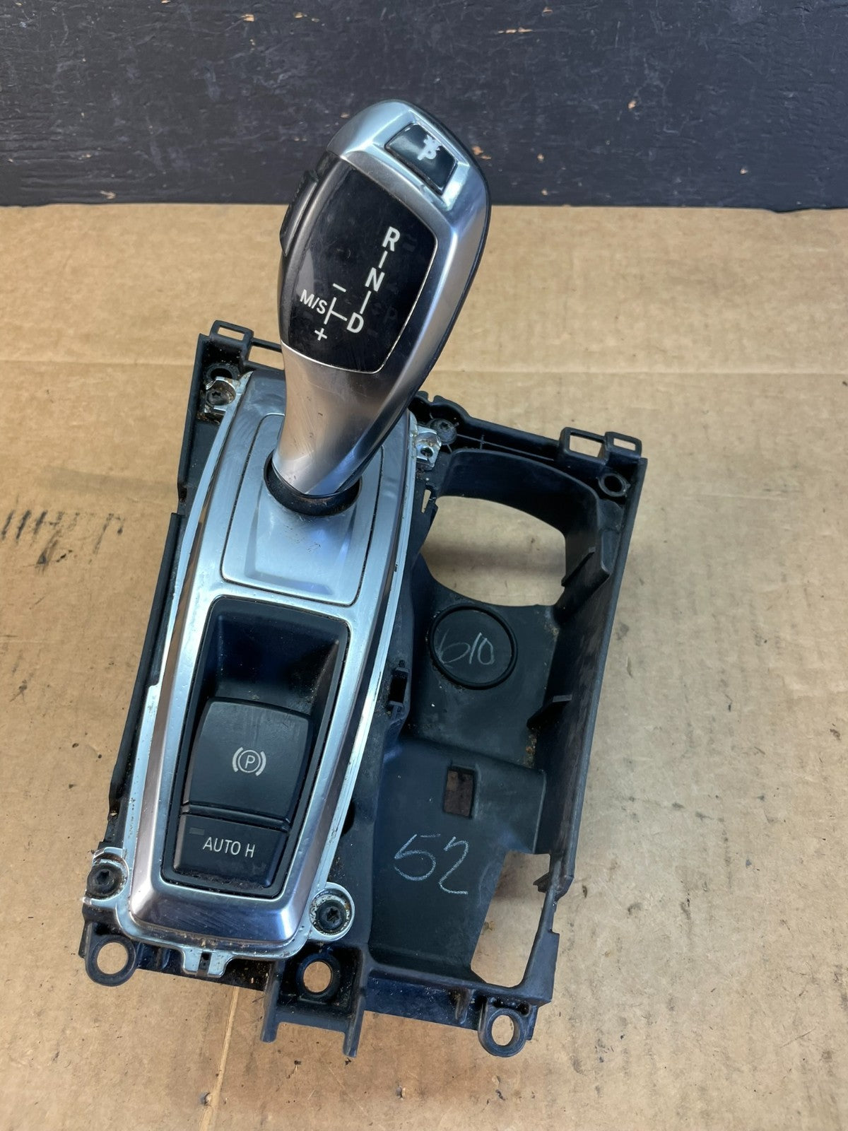 2007 to 2013 BMW X5 E70 Shift Shifter Selector Gear W/ Bezel AC5209 DG5