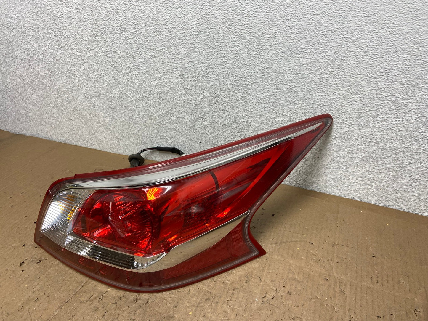 2013 2014 2015 Nissan Altima Right Passenger RH Side Tail Light AC0188 LK1