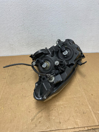 2009-2013 Nissan Rogue Right Passenger Halogen Headlight AC8639 DW3