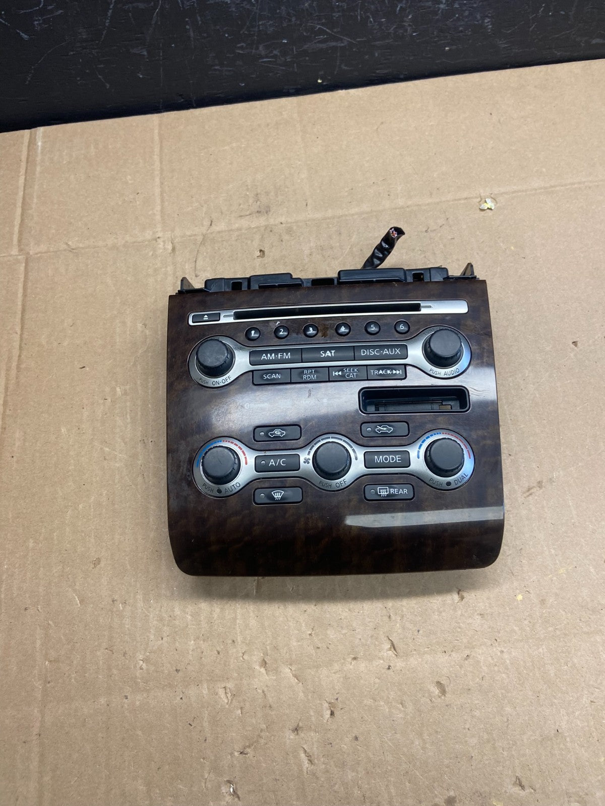 2008 2010 Nissan Maxima Radio Panel Climate Control Bezel Trim OEM ab9330 DG0