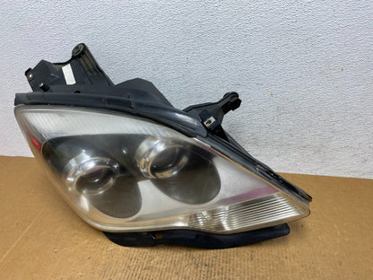2007 to 2012 Gmc Acadia Halogen Headlight Right Passenger Side AE0636 DW1