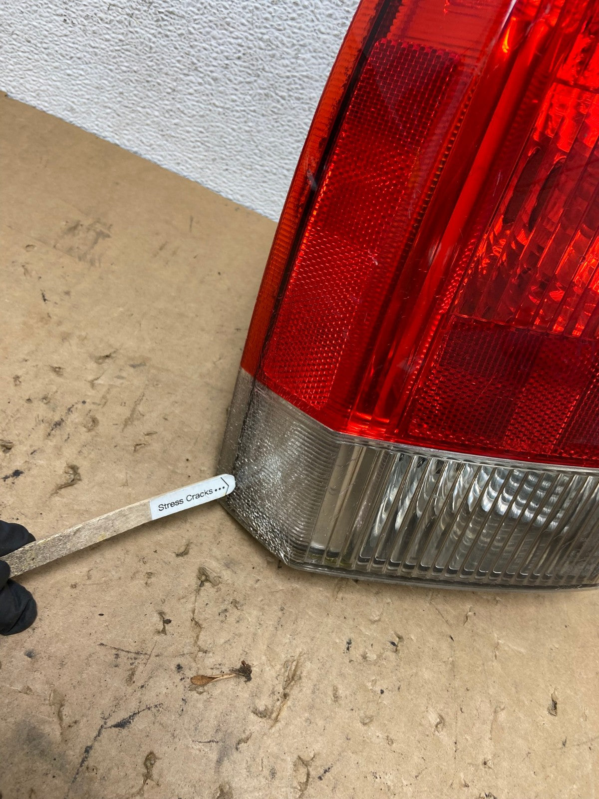 2001 - 2004 Volvo Xc70 V70 Left Driver LH Side Tail Light AD3086 LK4