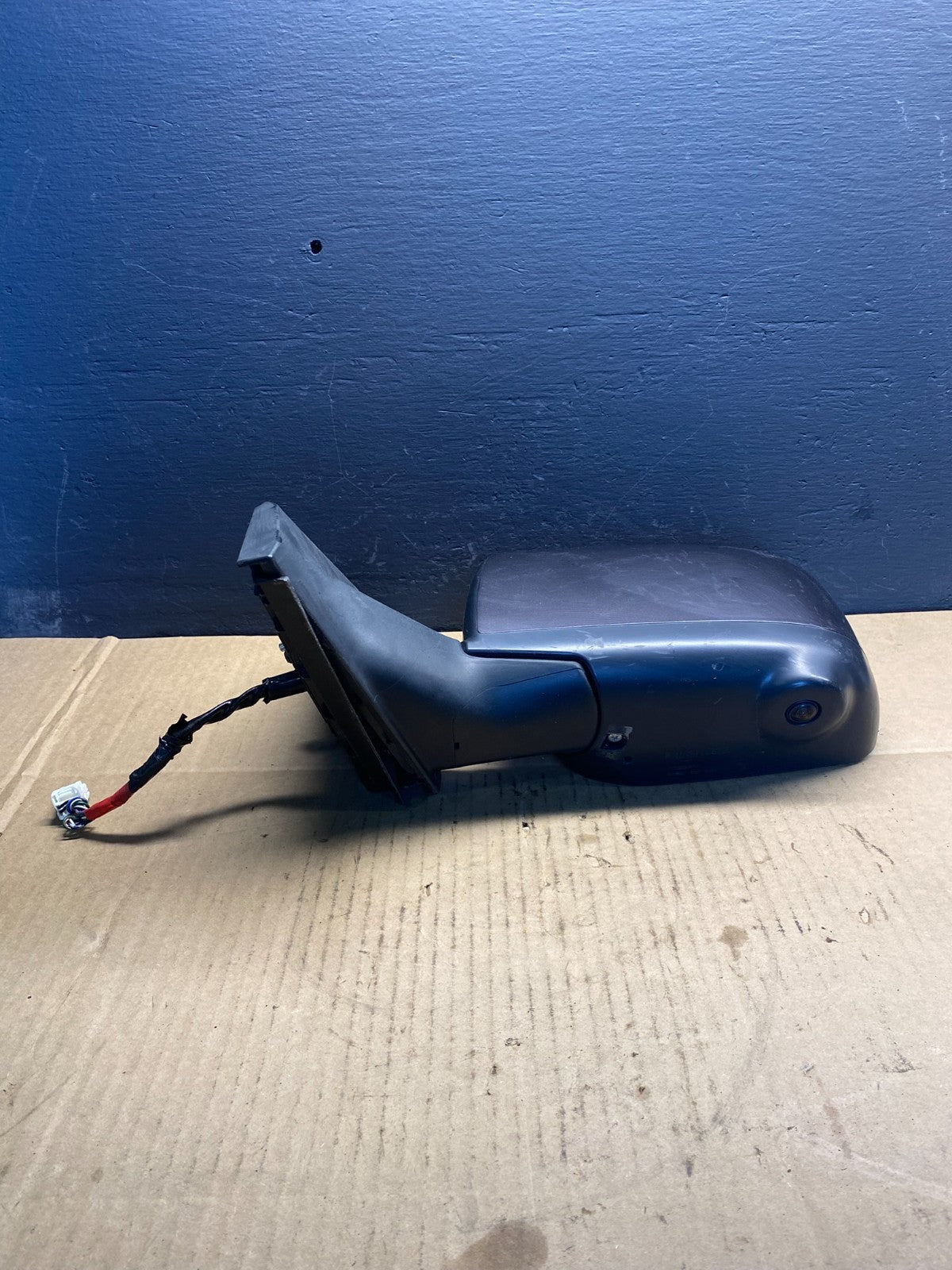 2011 to 2013 Nissan Rogue Left Driver Side Door Mirror with Camera AB74323