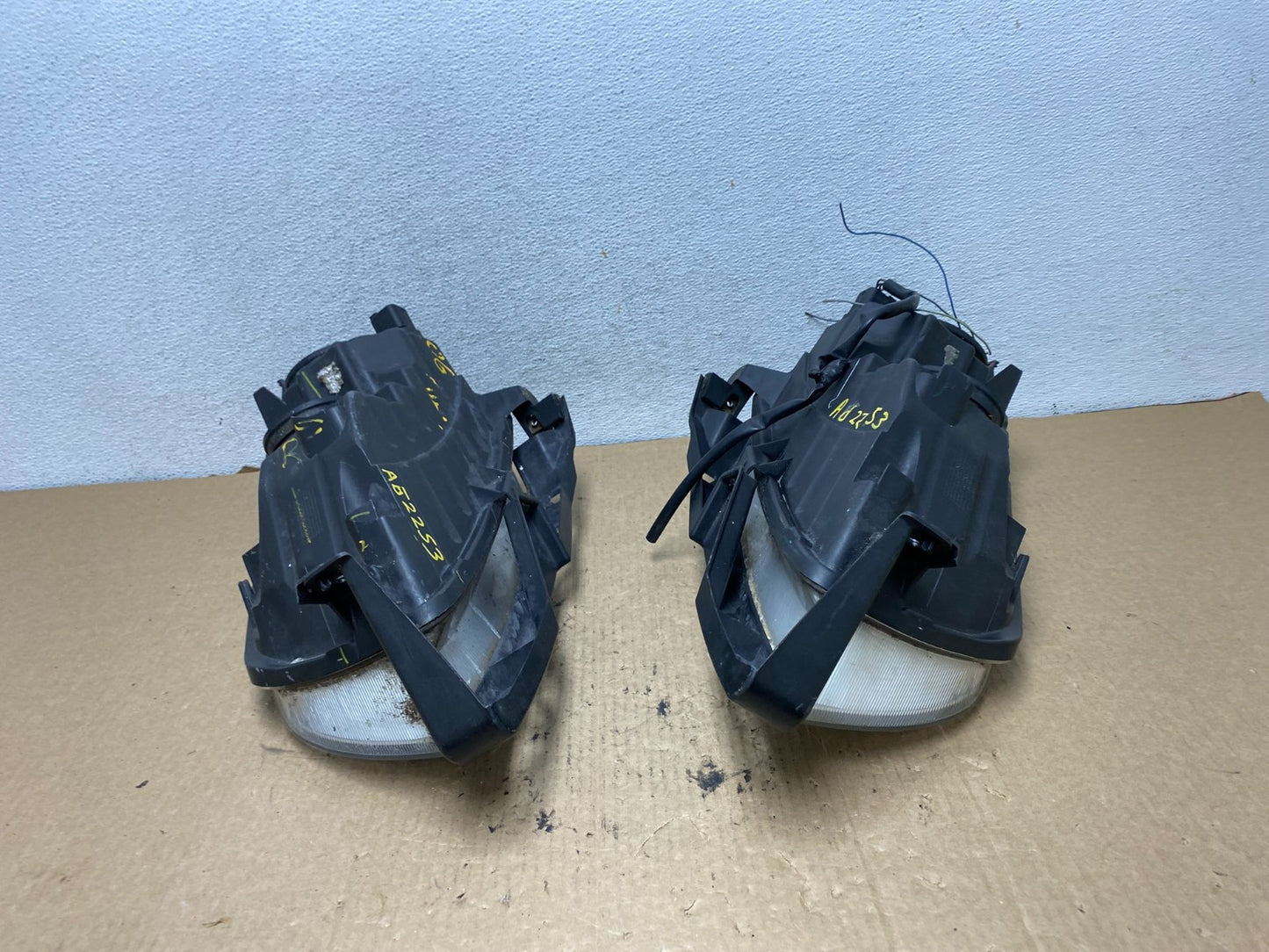 2006 to 2009 Mercury Milan Headlights Left+Right Halogen AG2253 DW12