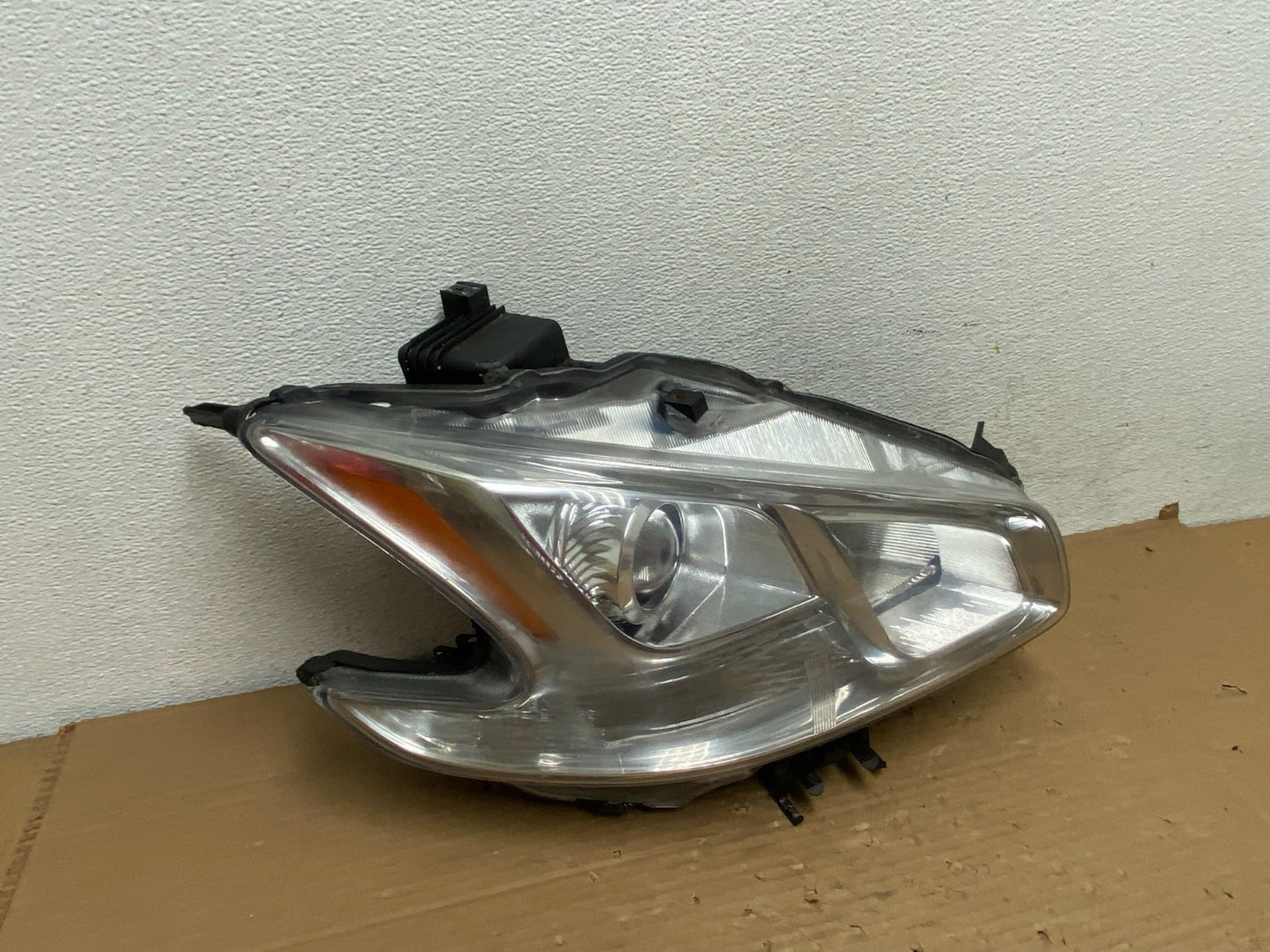 Halogen 2009-2014 Nissan Maxima Right Passenger Headlight AD4248 DW2