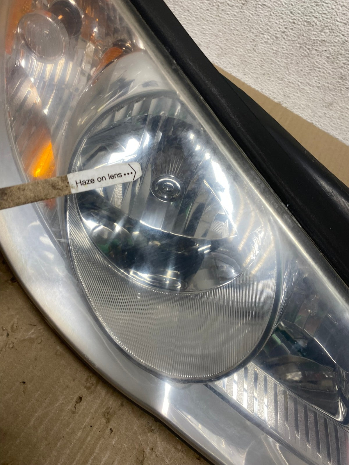 2007 2008 2009 2010 Hyundai Elantra Right Passenger Side Headlight AE7076 LK4