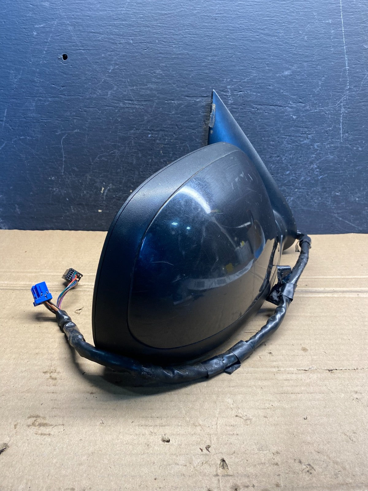 2003 to 2006 Gmc Yukon Right Passenger Turn Signal View Door Mirror AE8106 DG1