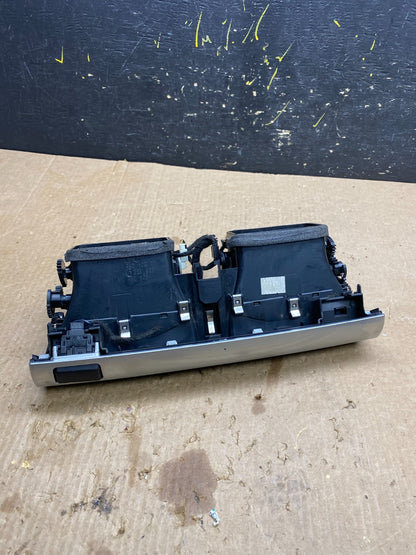 2010 to 2013 BMW X5 X6 Center Console Dash Air Vent OEM Z4464 DG4