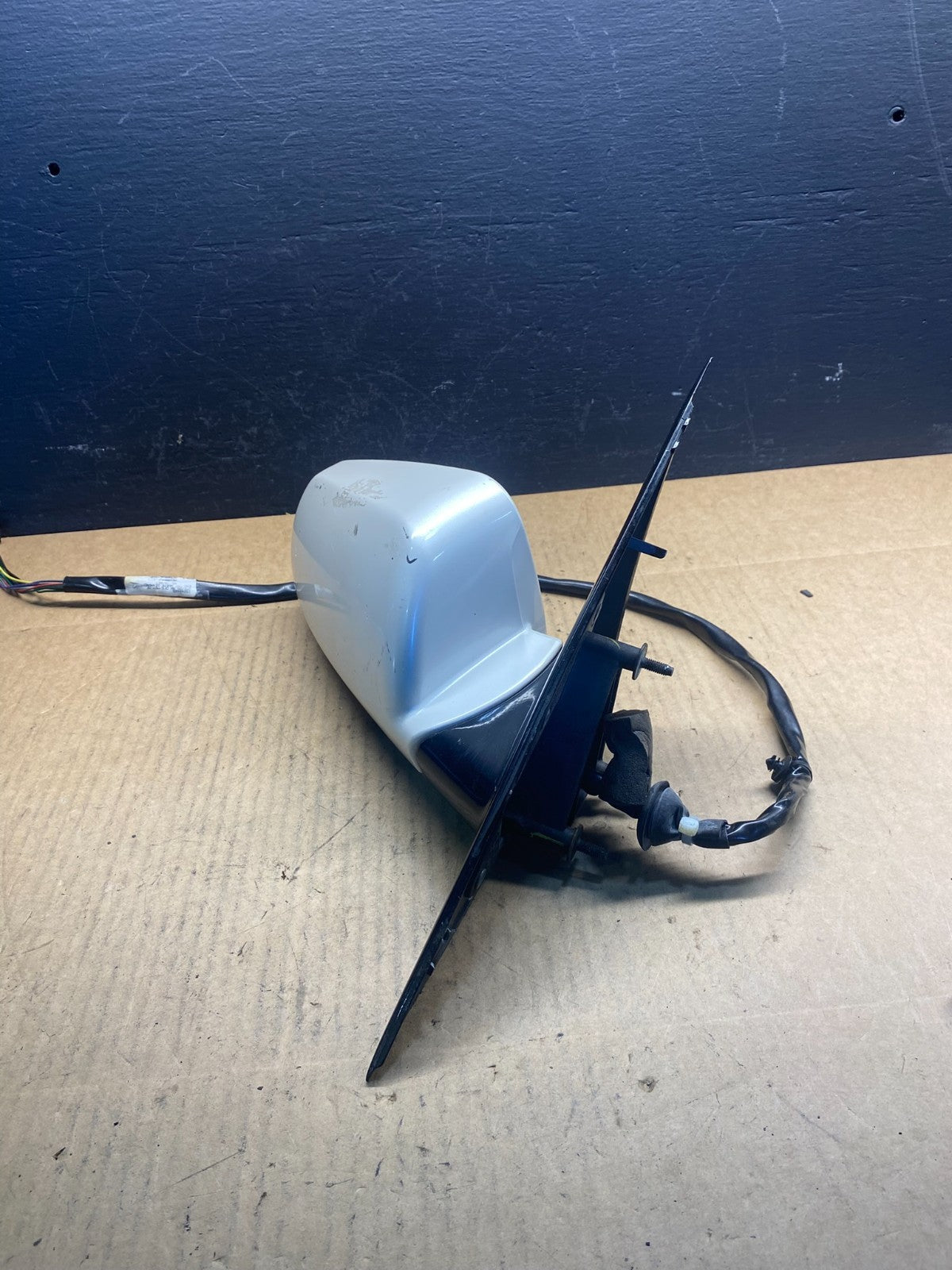 2005 to 2011 Cadillac STS Right Passenger RH View Door Mirror AC4198 DG2