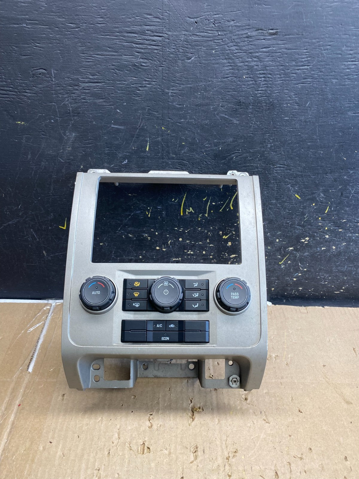 2008 to 2012 Ford Escape Ac Heater Climate Radio CD Player Control Oem AB2223 DG0