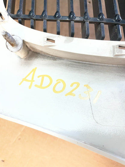 2000 to 2005 Cadillac Deville Front Hood Bumper Grille Grill AD02315