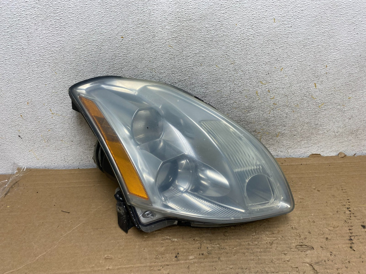 2004 2005 2006 Nissan Maxima Right Passenger Side Headlight Halogen AH9226 DW0