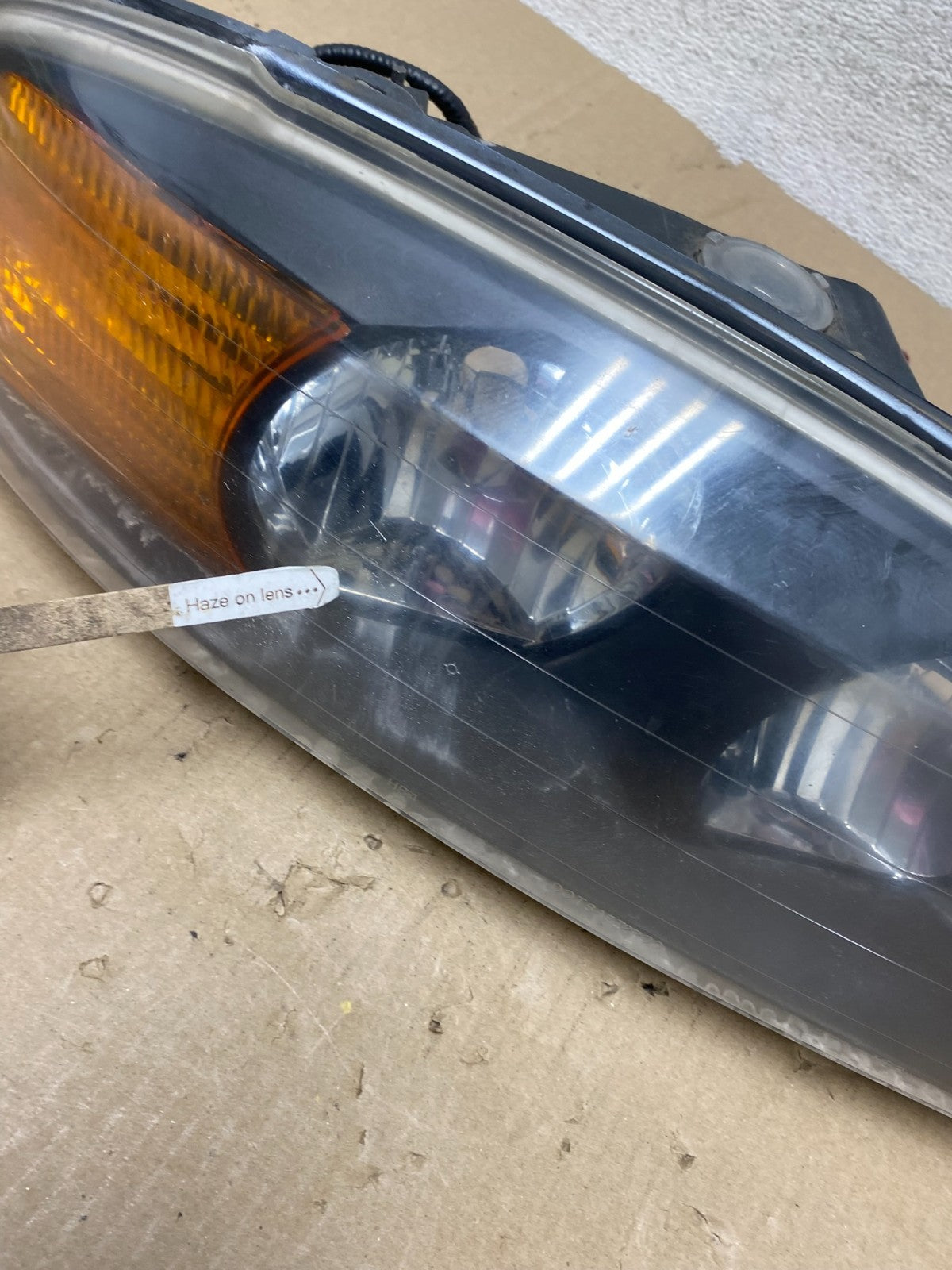 2000 to 2002 Lincoln Ls Right Passenger RH Side Headlight Halogen TYC AG6921 DW5
