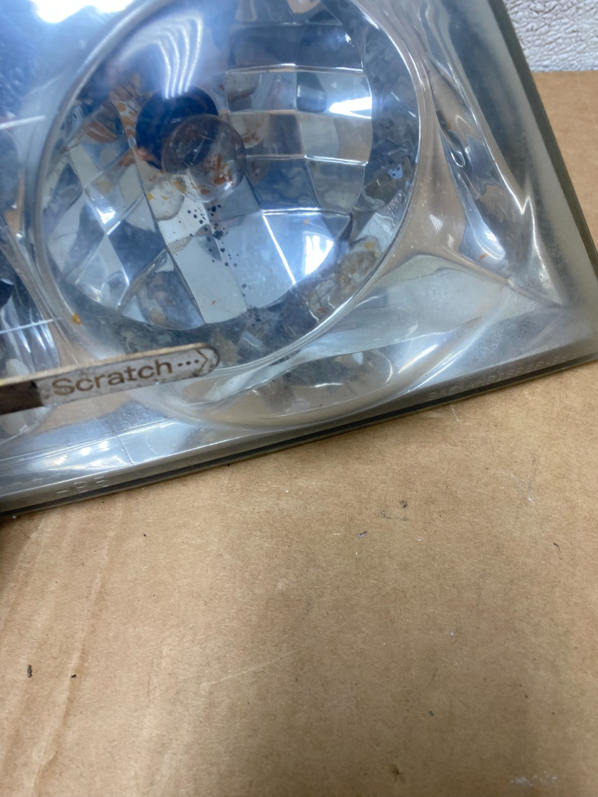 1998 to 2002 Lincoln Navigator Right Passenger Halogen Headlight OEM T1154 DW3