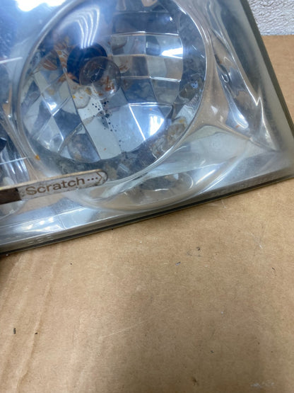 1998 to 2002 Lincoln Navigator Right Passenger Halogen Headlight OEM T1154 DW3