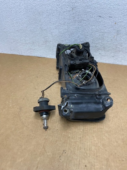 1988 to 1991 Cadillac Seville Eldorado Right Passenger Side Headlight AD4526 DW7