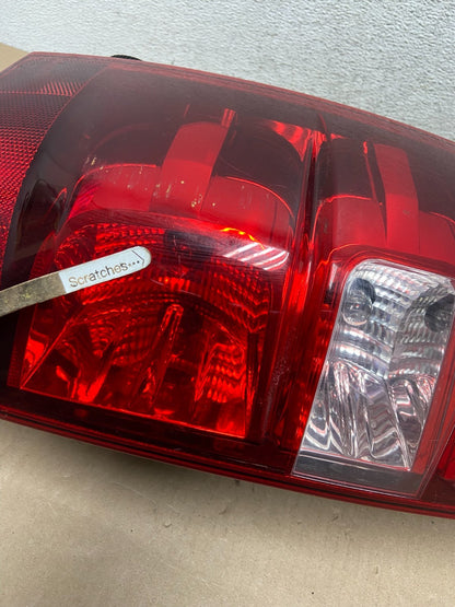 2008-2014 Chevrolet Tahoe Suburban Driver Lh Left Side Tail Light AG6624 DW3