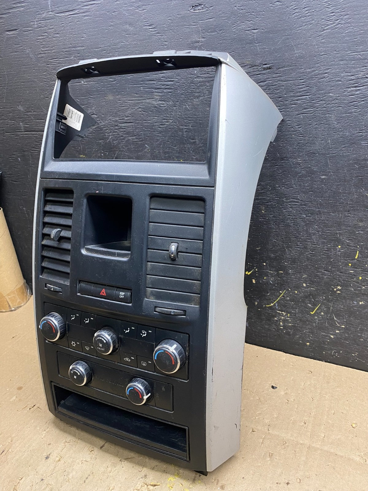 2008-2010 Dodge Grand Caravan  A/C Climate Control Unit Bezel Trim Oem U5219 DG2