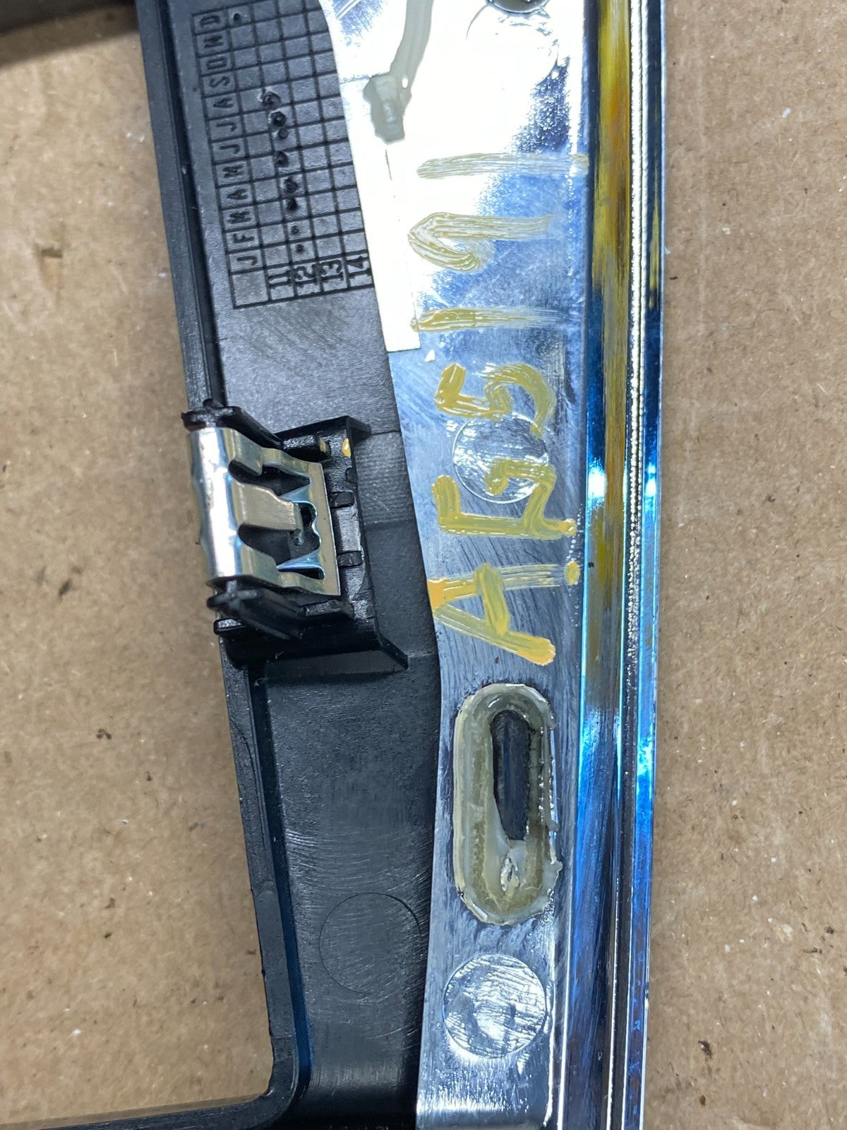 2011-2014 Chrysler 200 Dash Radio Bezel Trim Clock Hazard Bezel AG5191 DG8